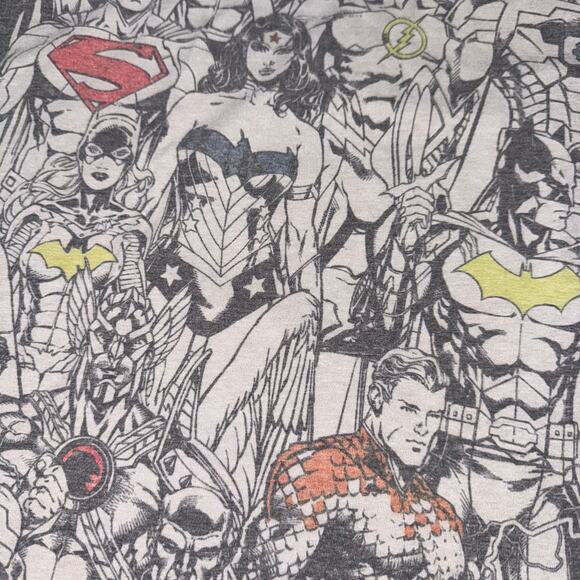 DC Comics Justice League Shirt Mens XL Gray All Over Print Graphic Tee Six Flags - Picture 1 of 6